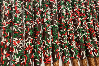 Holiday Mix 1/2 Dozen