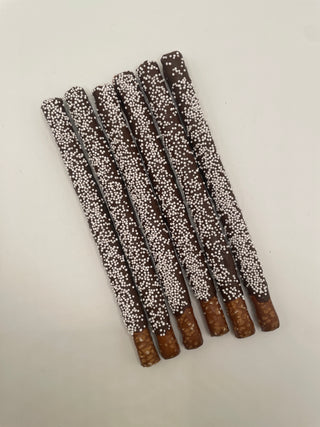 Bridal Themed Pretzel Rods - Get Inspired